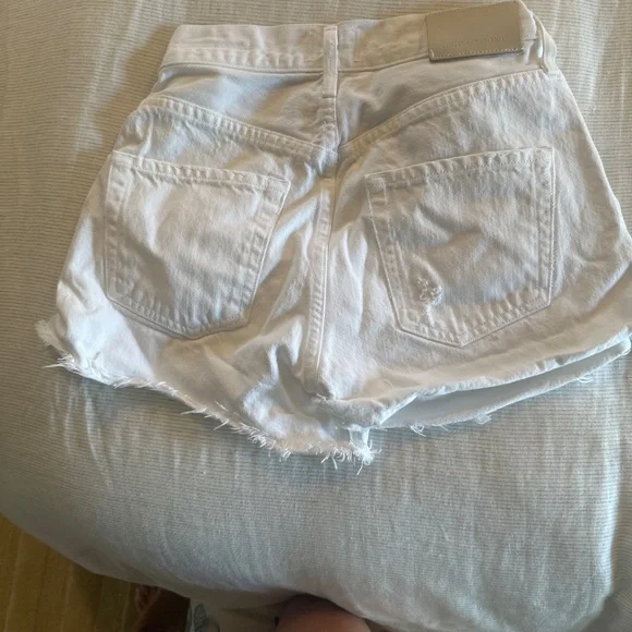 Citizens of Humanity Marlow white denim shorts - Picture 2 of 2